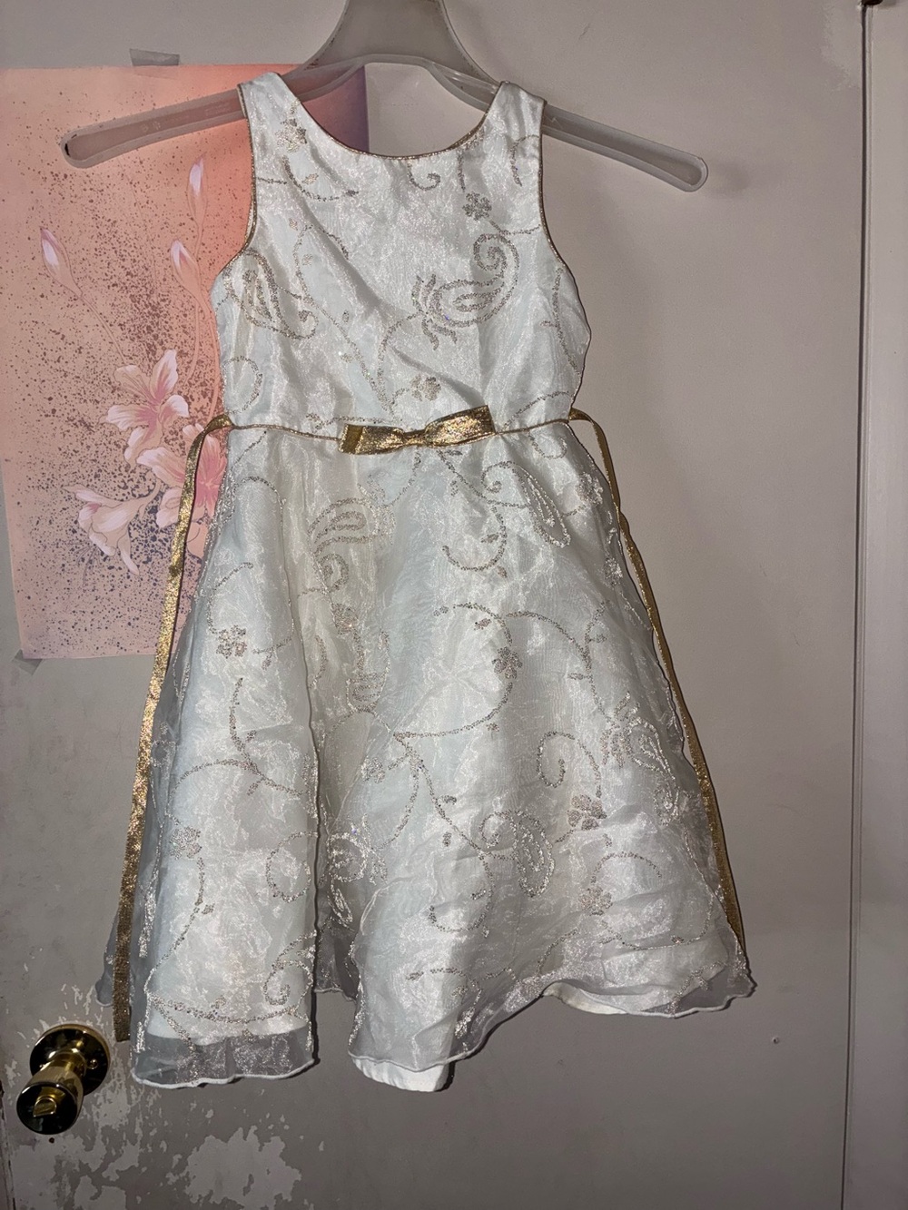Youngland White and Gold Swirl Embroidered Party Dress